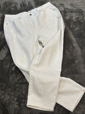 a.n.a High-Rise Skinny Ankle White Jeans EUC